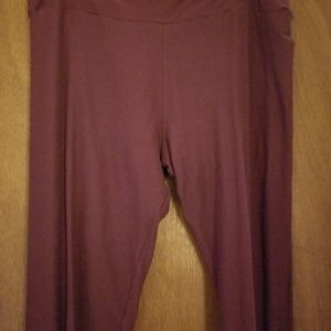 Lularoe Solid Maroon Tall & Curvy Leggings